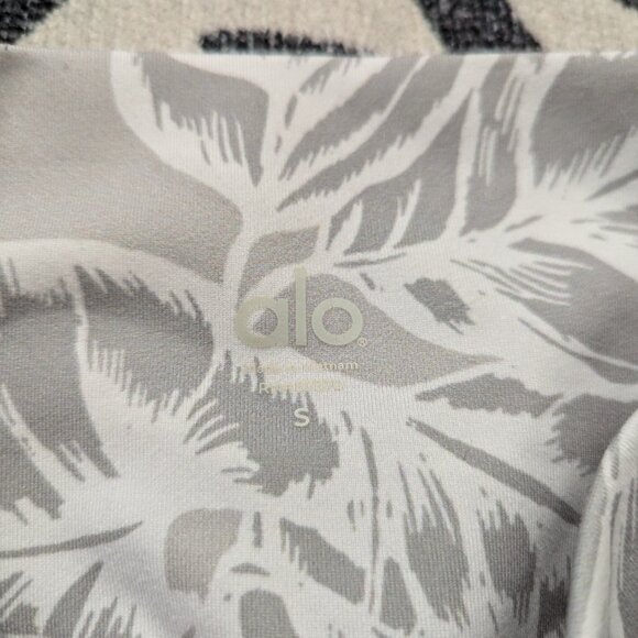 ALO yoga leggings white gray palm Small - Picture 3 of 6